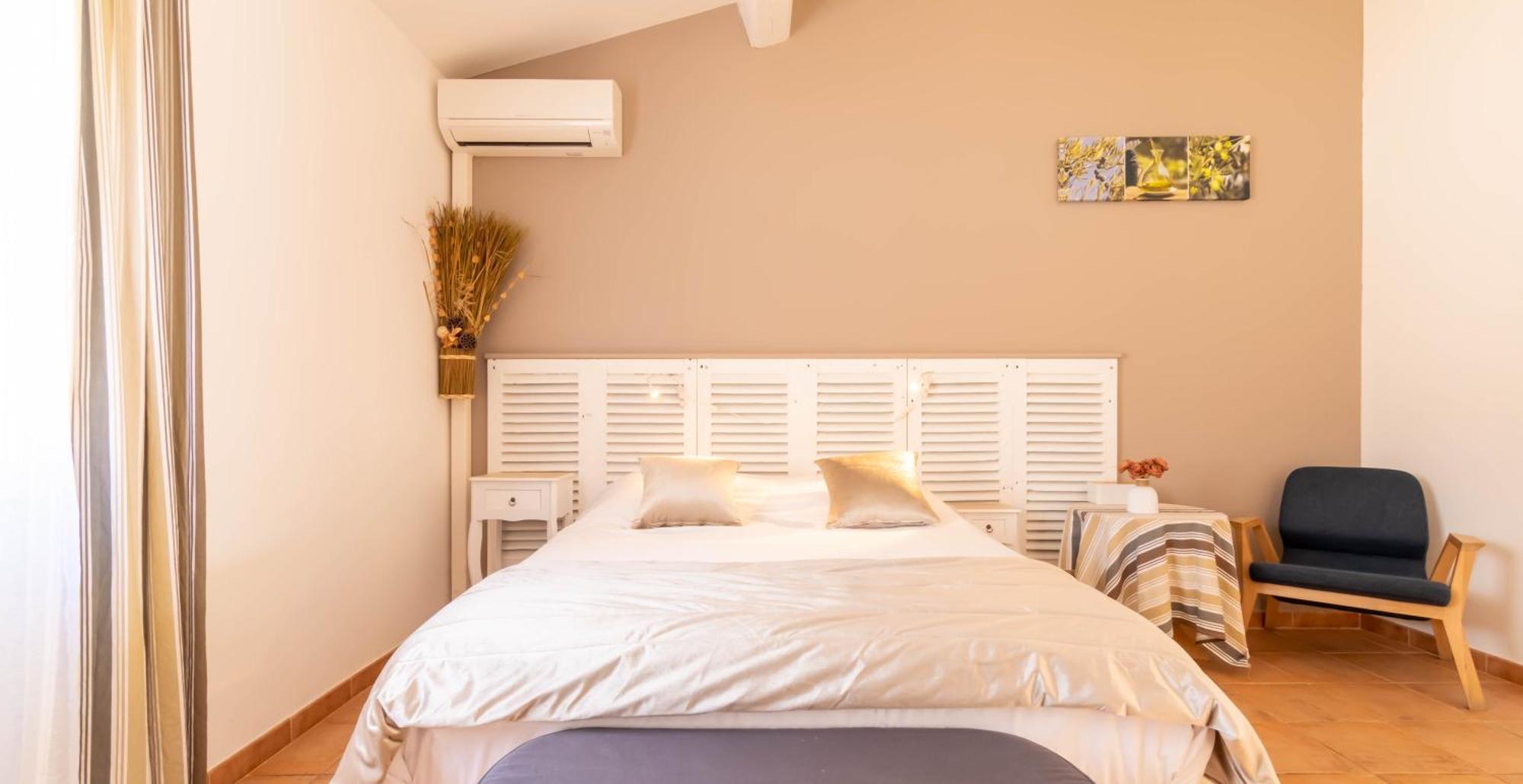 La Maison Du Castellet 르카스틀레 외부 사진