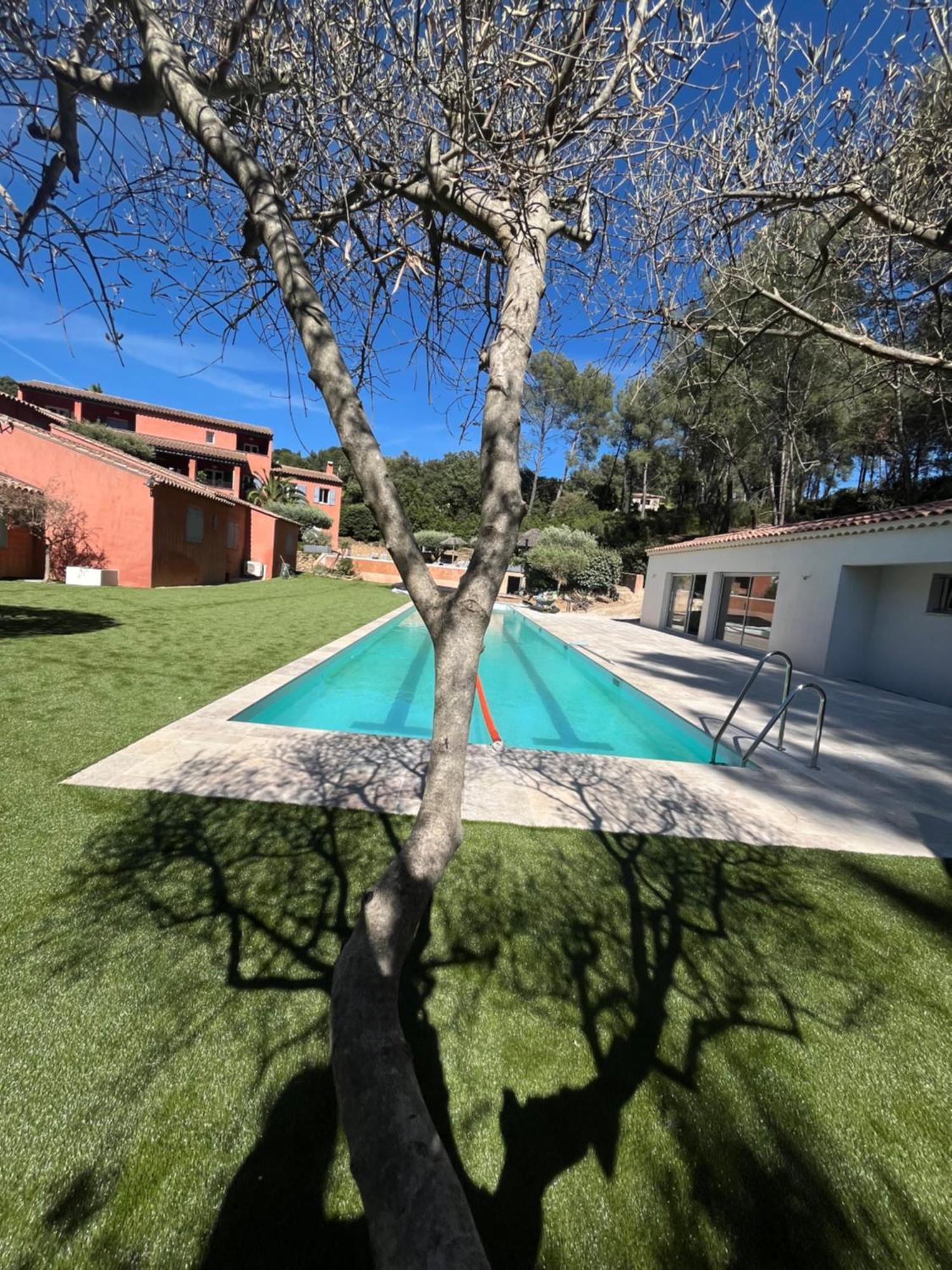 La Maison Du Castellet 르카스틀레 외부 사진