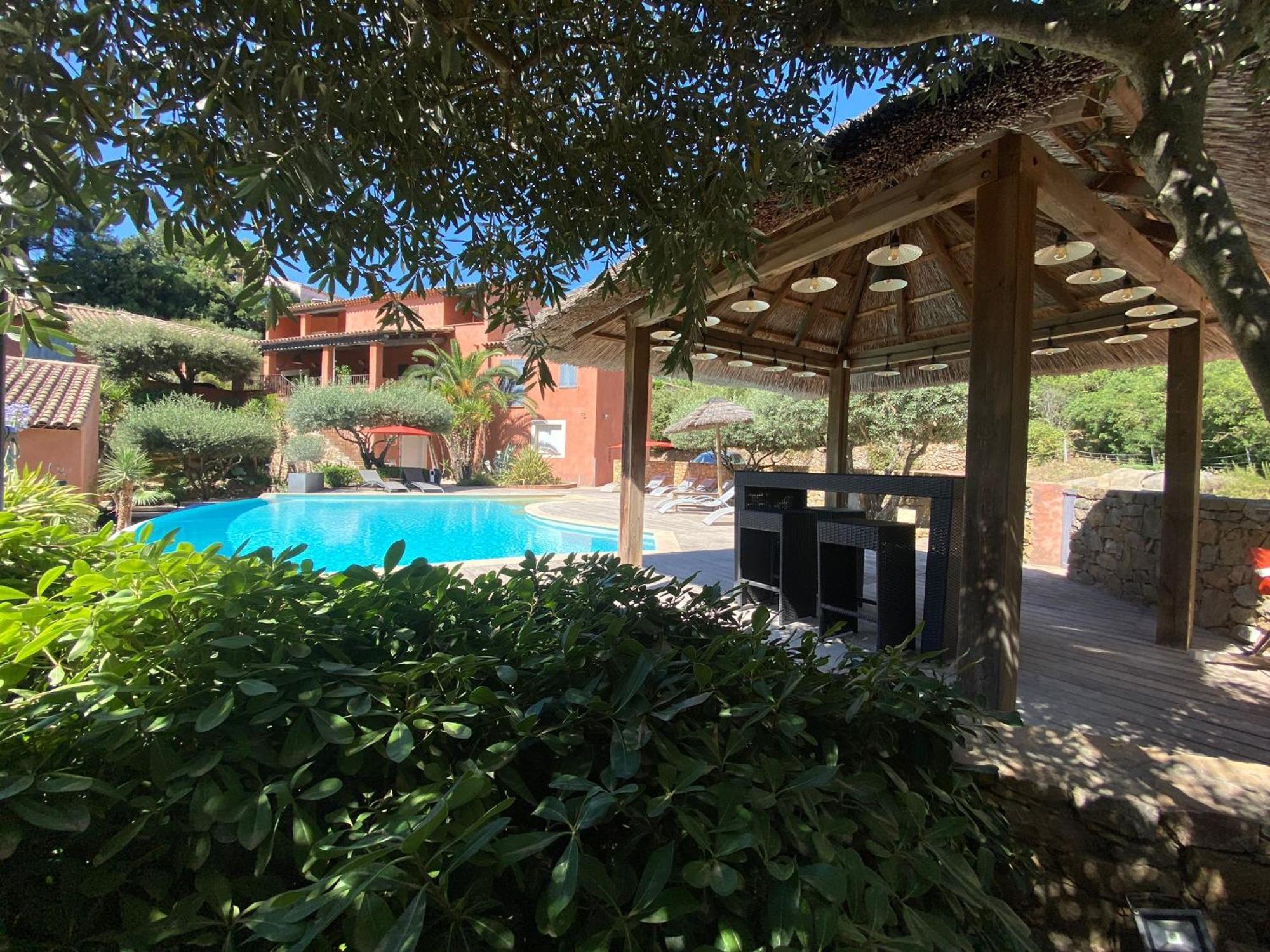 La Maison Du Castellet 르카스틀레 외부 사진